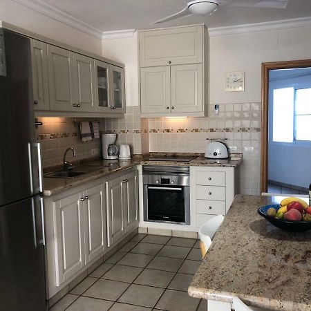 Apartamentos El Faro Puerto De Naos Buitenkant foto