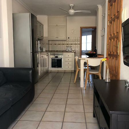 Apartamentos El Faro Puerto De Naos Buitenkant foto
