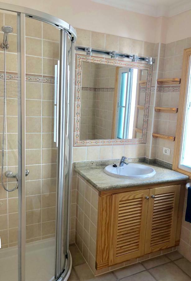 Apartamentos El Faro Puerto De Naos Buitenkant foto