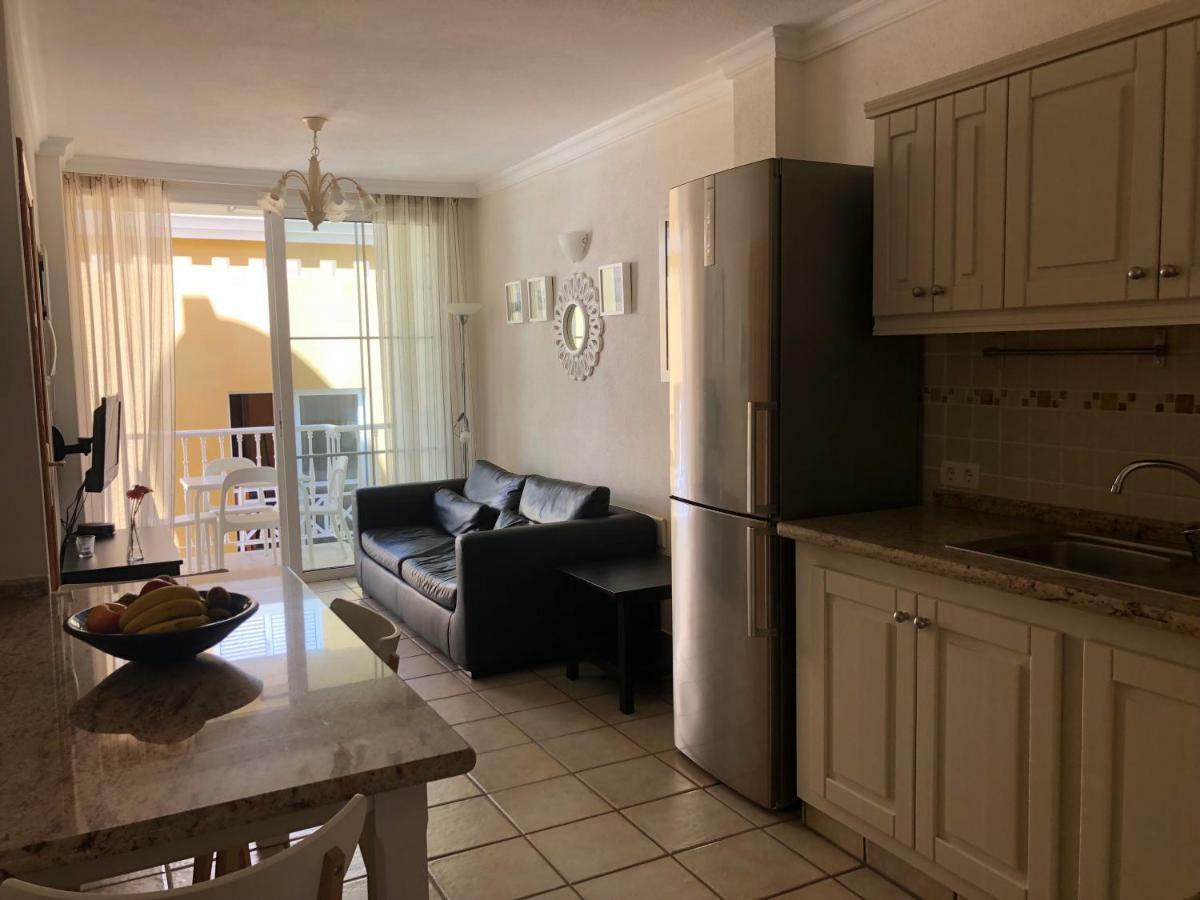 Apartamentos El Faro Puerto De Naos Buitenkant foto
