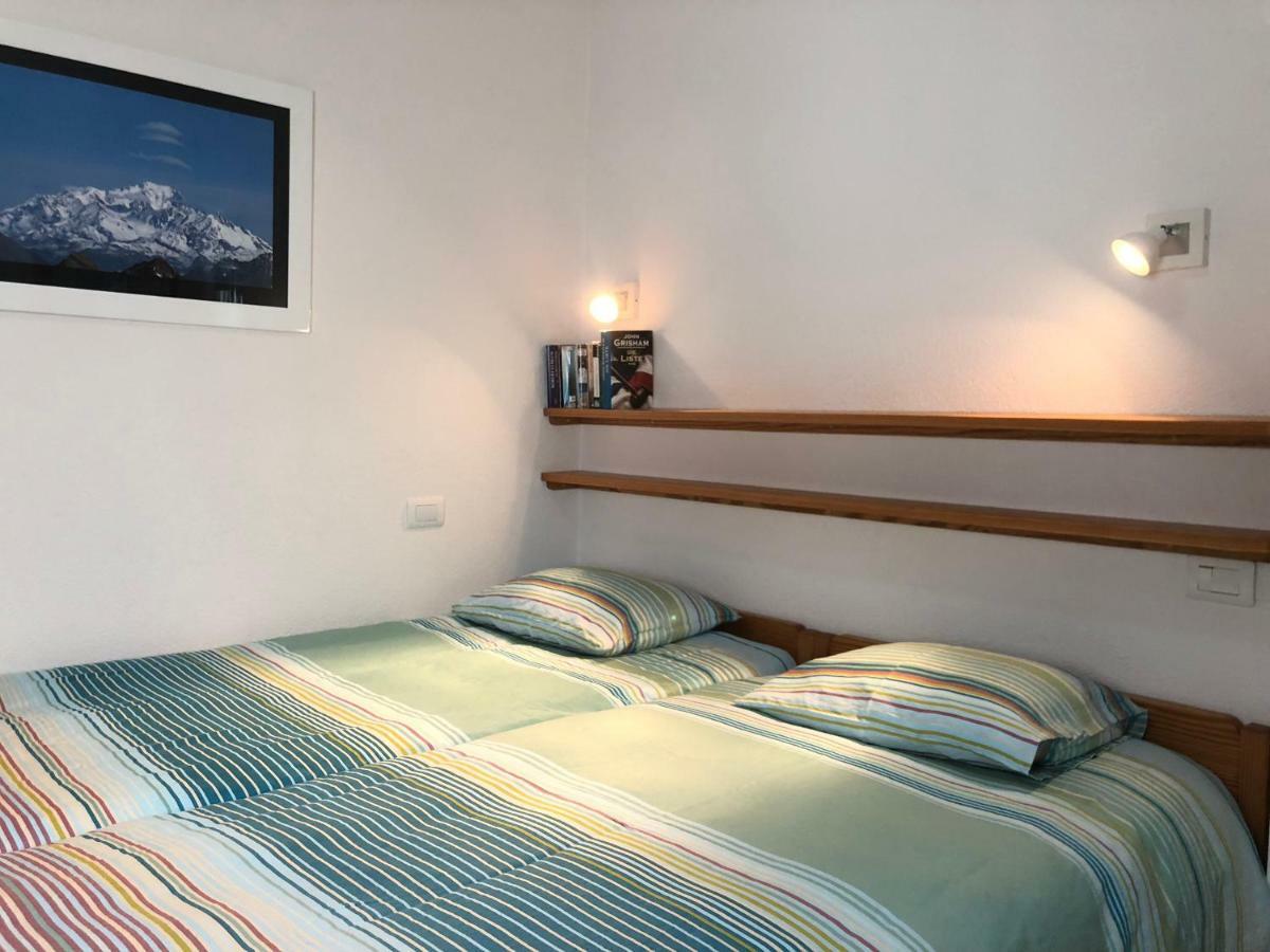 Apartamentos El Faro Puerto De Naos Buitenkant foto